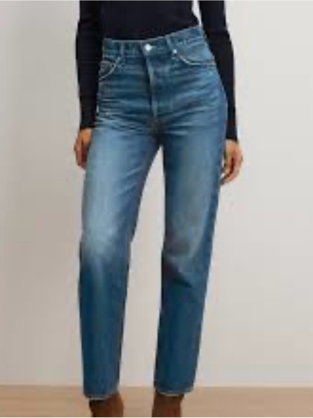 Veronica Beard High-Rise Straight Jeans in Medium Blue Wash